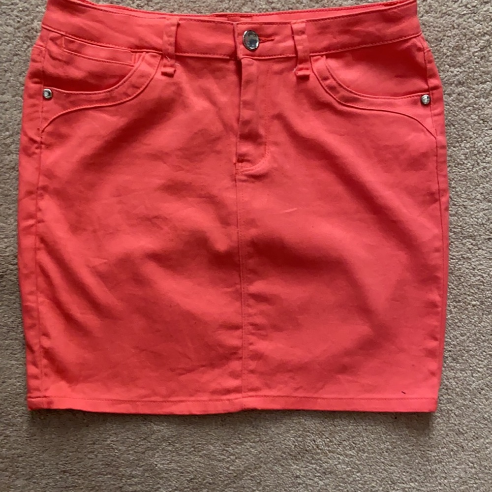 NWOT VENUS MINI Jean SKIRT